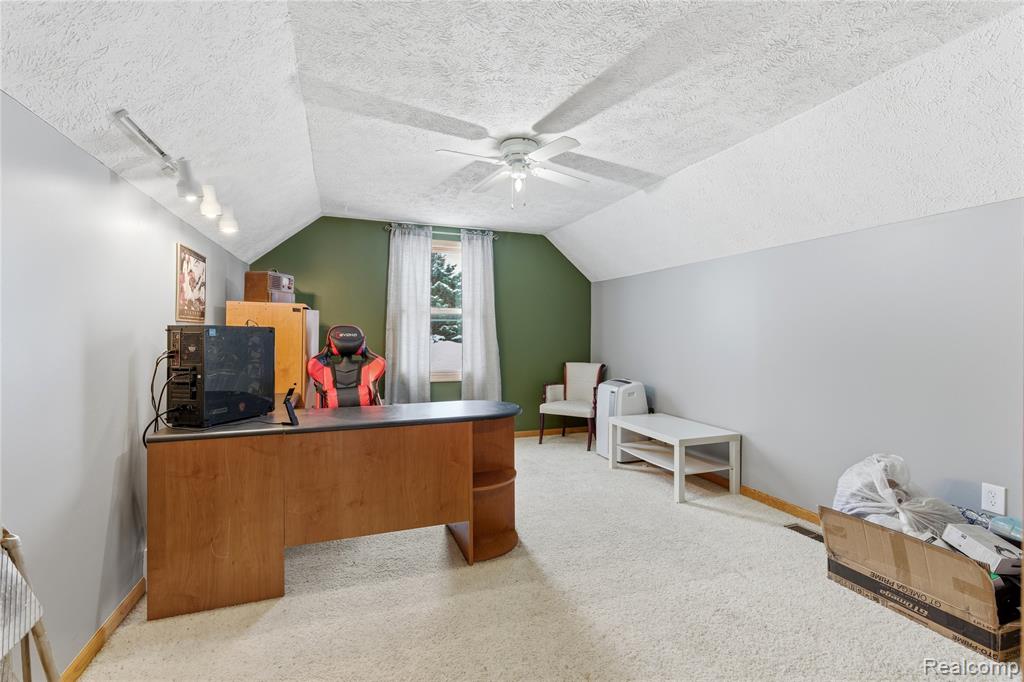 9457 Hollister Road, Laingsburg, MI 48848 — Photo 22