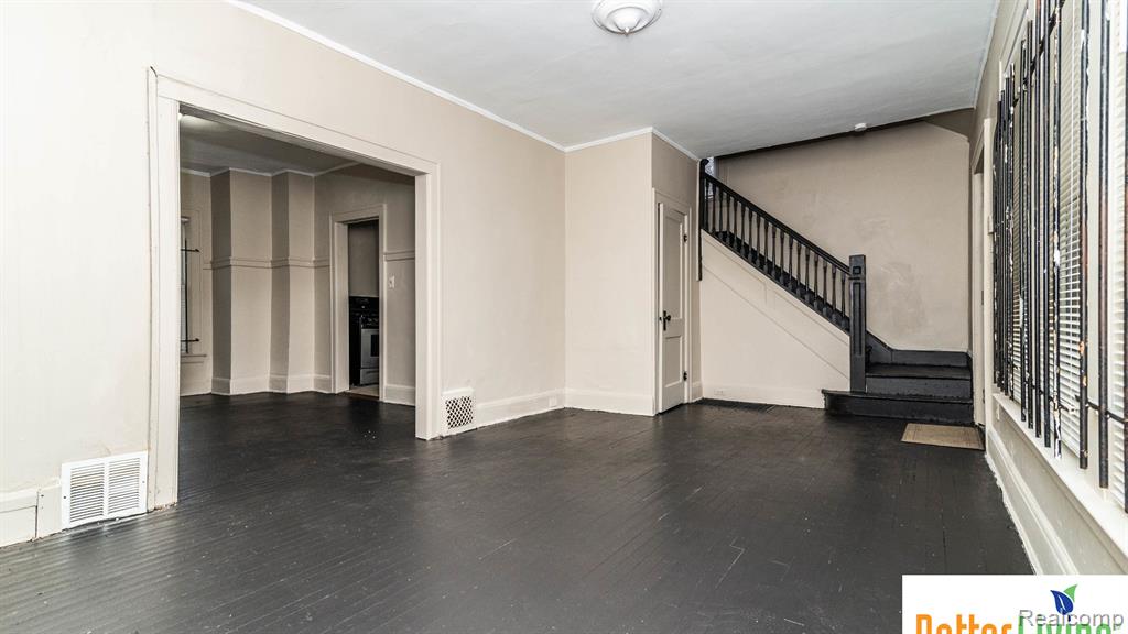 6585 HARTFORD Street, Detroit, MI 48210 — Photo 6