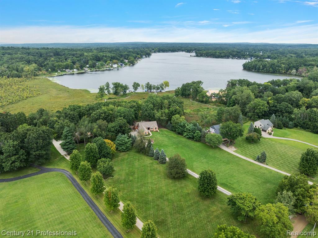12120 SHAFFER Road, Davisburg, MI 48350 — Photo 4