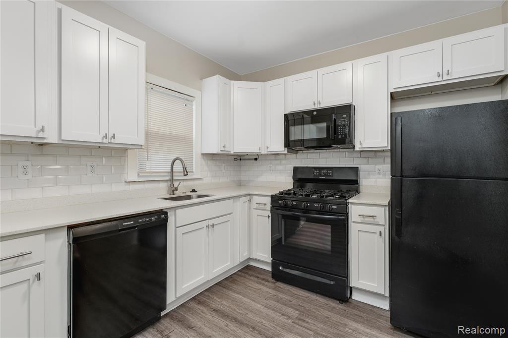 69 Lincoln Street, Pontiac, MI 48341 — Photo 8