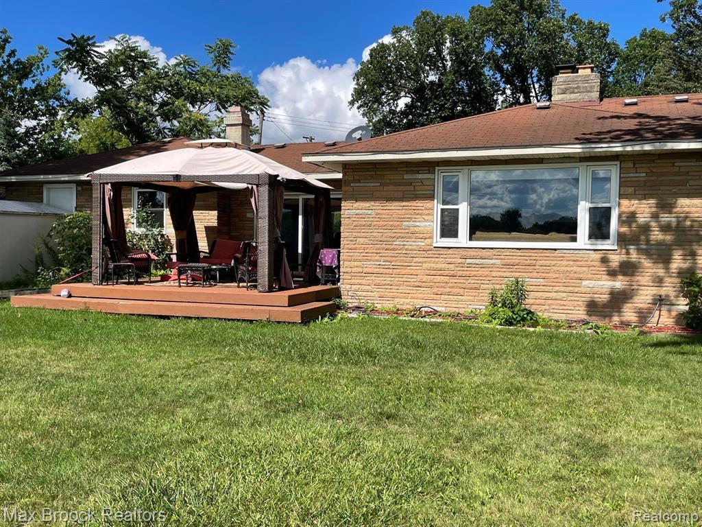 5111 ELIZABETH LAKE Road, Waterford, MI 48327 — Photo 11