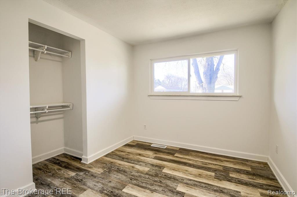 4912 SUNDALE Drive, Clarkston, MI — Photo 22