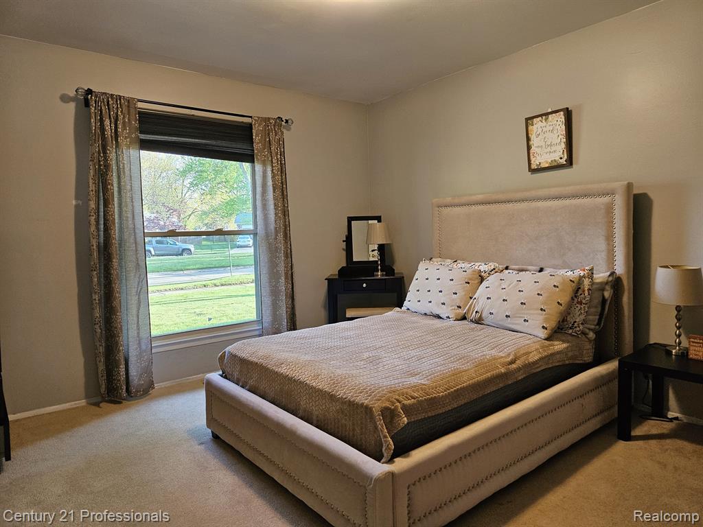 4996 Foxcroft Drive, Troy, MI 48085 — Photo 15