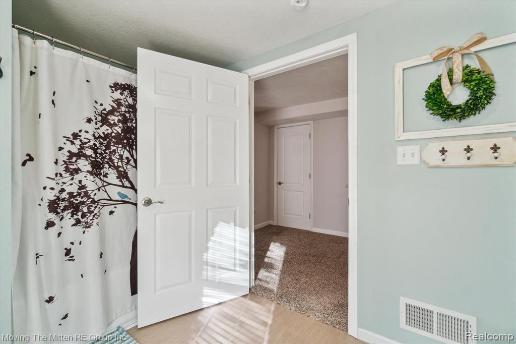 4259 DEXTER Trail, Stockbridge, MI 49285 — Photo 32