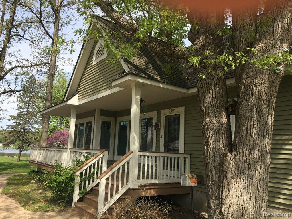 5601 MABLEY HILL Road, Fenton, MI 48430 — Photo 2