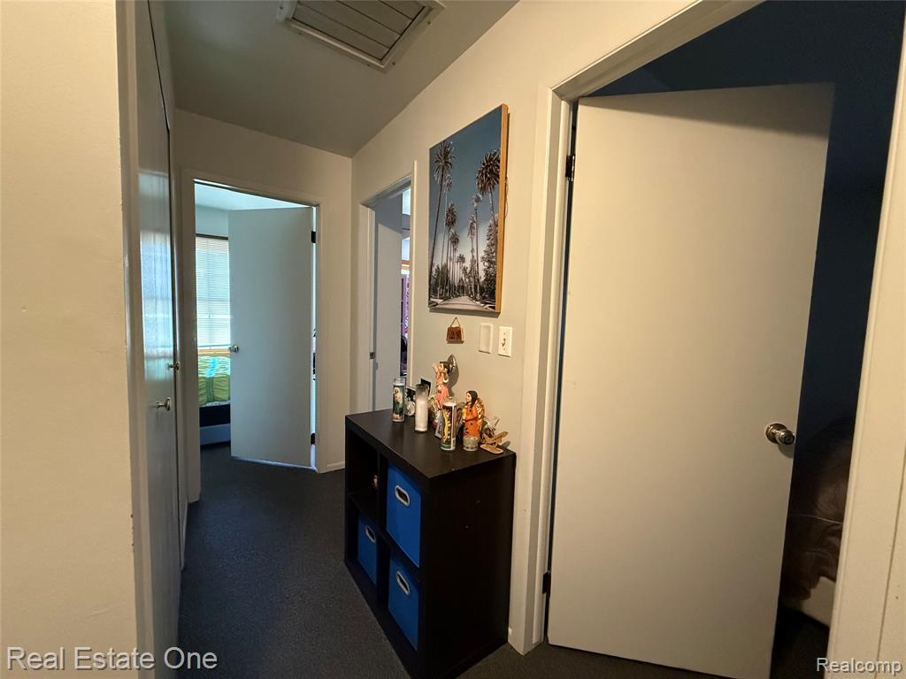 2768 Glenbridge Court, Ann Arbor, MI 48104 — Photo 9