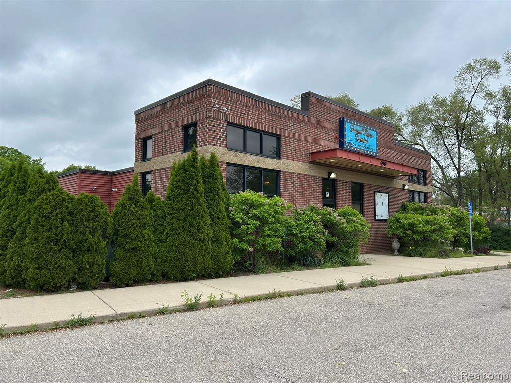 6919 Grand River Road, Brighton, MI 48114 — front exterior