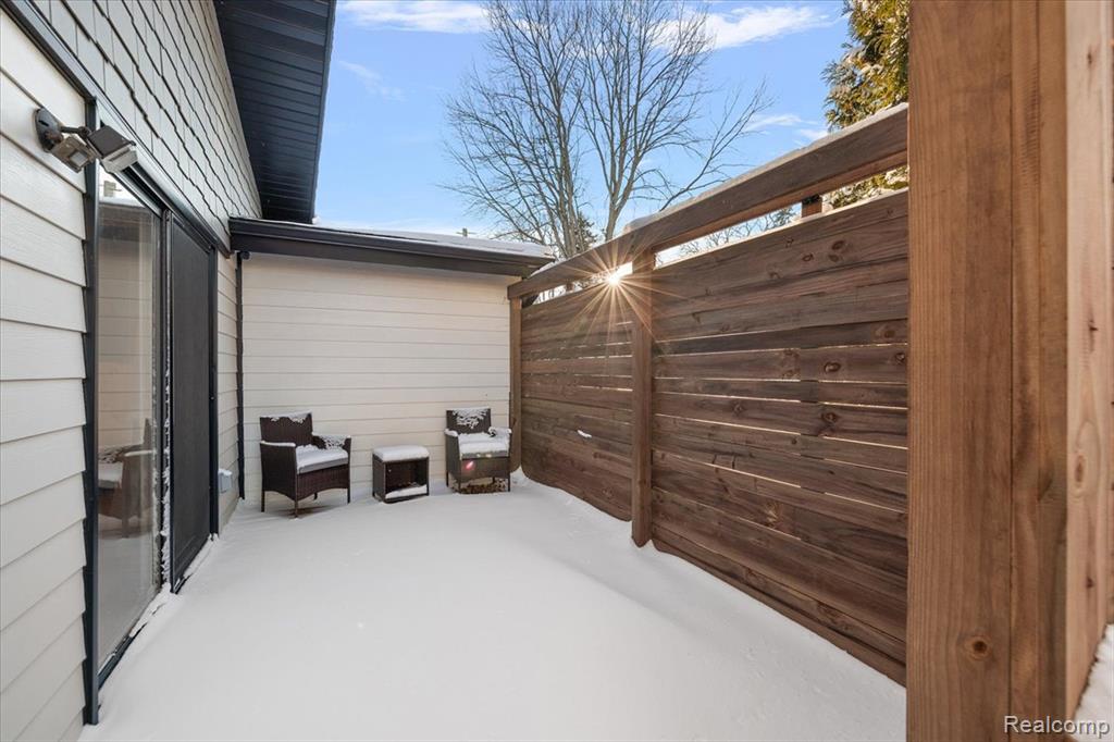 Private Deck Space
