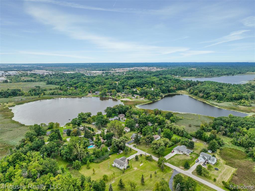 4087 Silver Valley Drive, Lake Orion, MI — Photo 9
