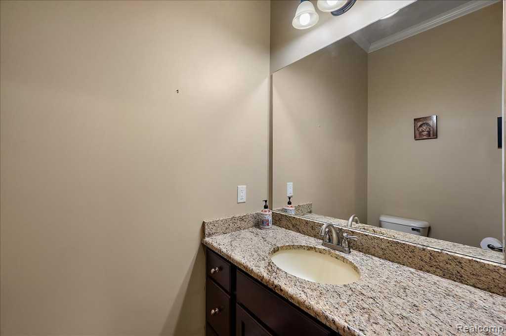 2885 Ambleside Court, Rochester, MI 48306 — Photo 25
