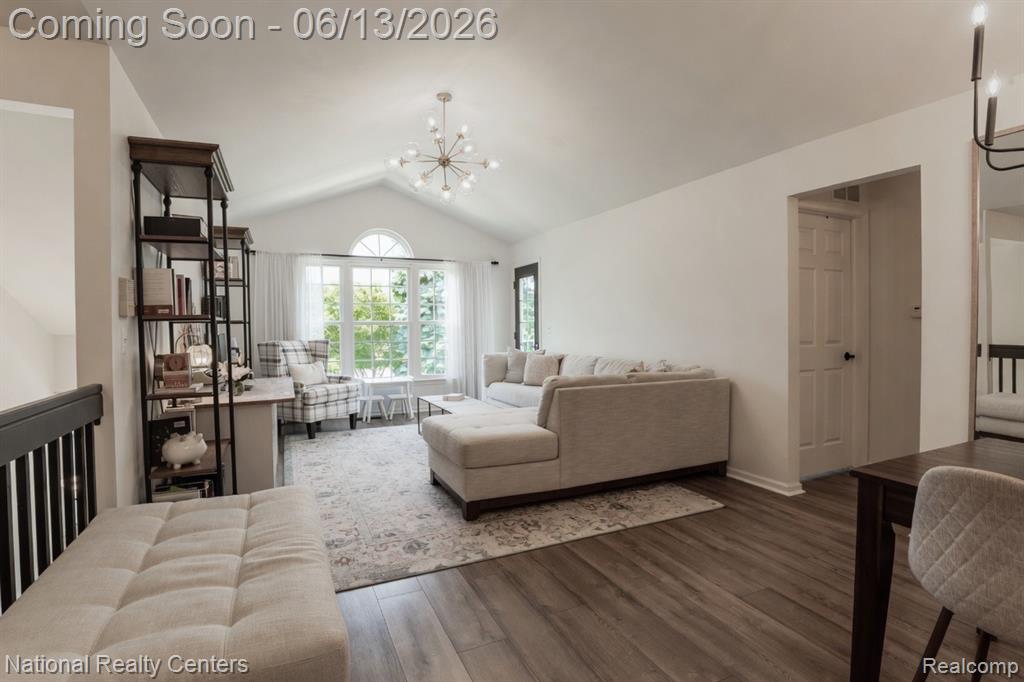 4033 Berkshire Drive, Sterling Heights, MI 48314 — Photo 2