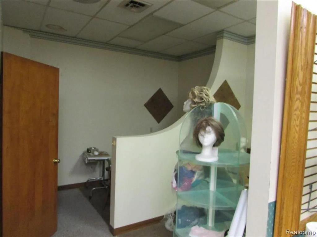 568 W CENTER Road, Essexville, MI 48732 — Photo 13