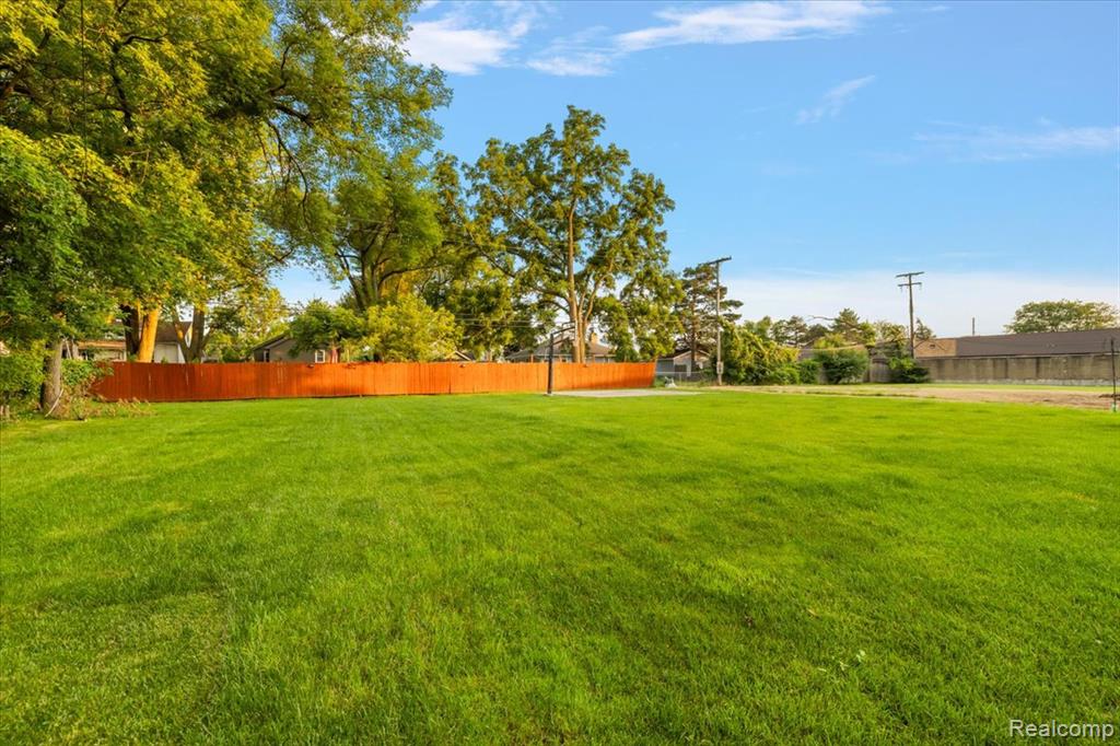 48 Starr Drive, Troy, MI 48083 — Photo 4