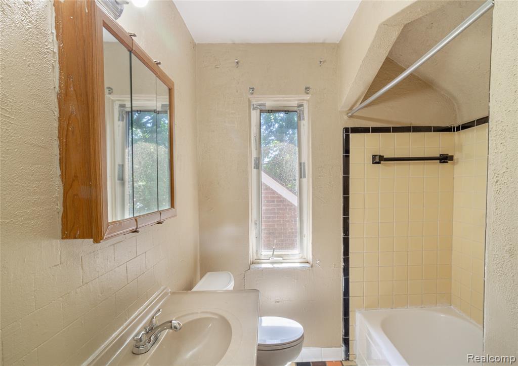 20201 Stotter Street, Detroit, MI 48234 — Photo 6