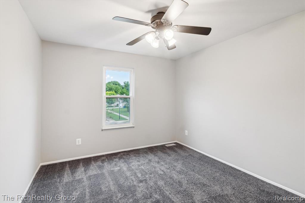 43101 LANCELOT Drive, Canton, MI 48188 — Photo 38