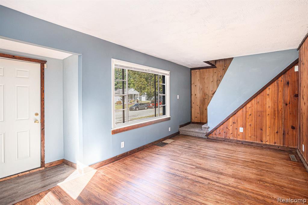 770 Cameron Avenue, Pontiac, MI 48340 — Photo 4