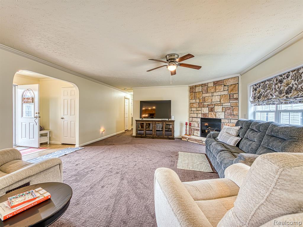 29703 Vinewood Lane, Gibraltar, MI — Photo 8
