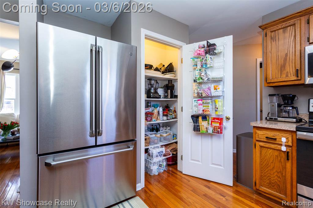 1747 Beechmont Street, Keego Harbor, MI 48320 — Photo 18