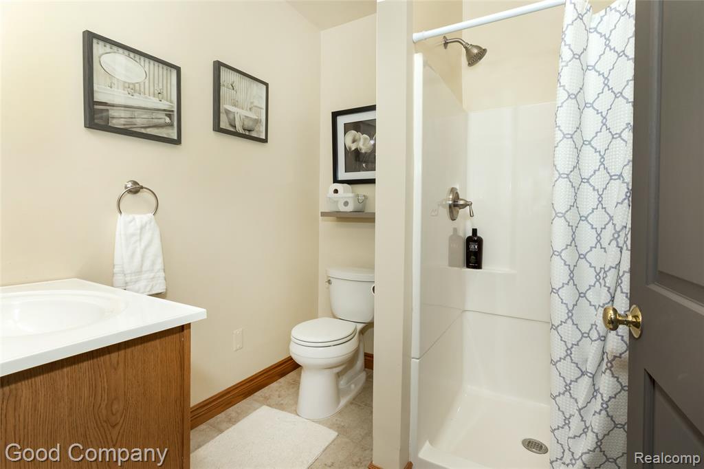 7526 Summer Breeze Trail, Howell, MI 48843 — Photo 35