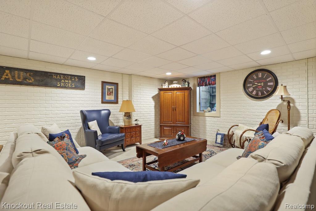 57 PINE GROVE Drive, Frankenmuth, MI 48734 — Photo 35