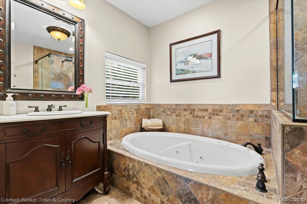 584 Black Oaks Trail, Howell, MI 48843 — Photo 24