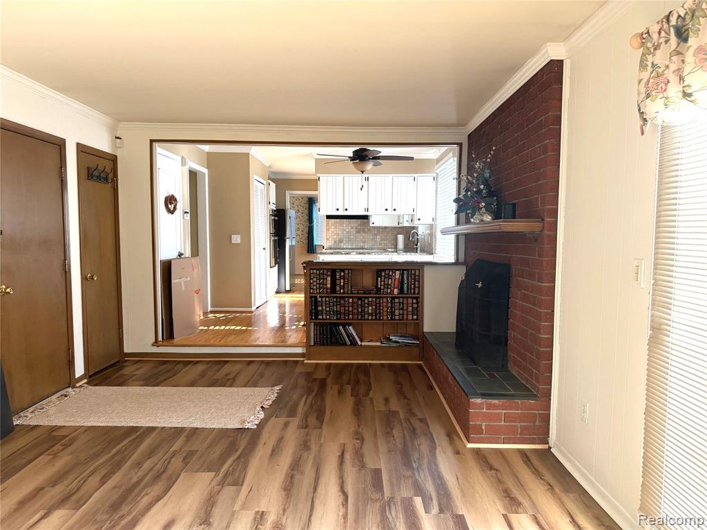 2570 Aspen Lane, Bloomfield, MI 48302 — Photo 8