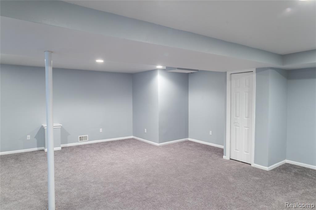 421 Harvey Avenue, Pontiac, MI 48341 — Photo 20