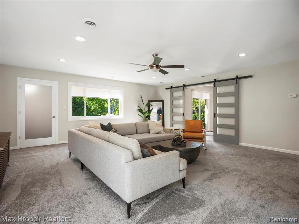 4740 Burnley Drive, Bloomfield Hills, MI 48304 — Photo 18