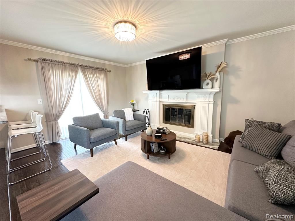 4581 Benjamin Drive, Sterling Heights, MI 48310 — Photo 10