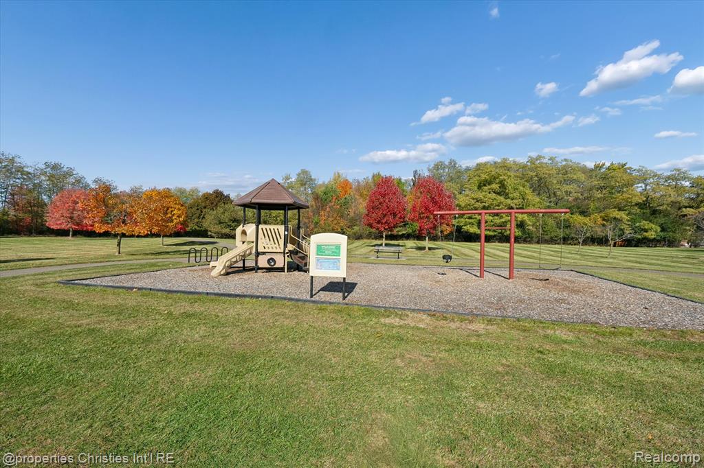 46592 Pinehurst Circle N, Northville, MI 48168 — Photo 86