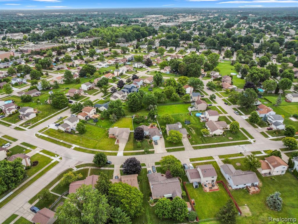 1670 WILLARD Drive, Canton, MI 48187 — Photo 45