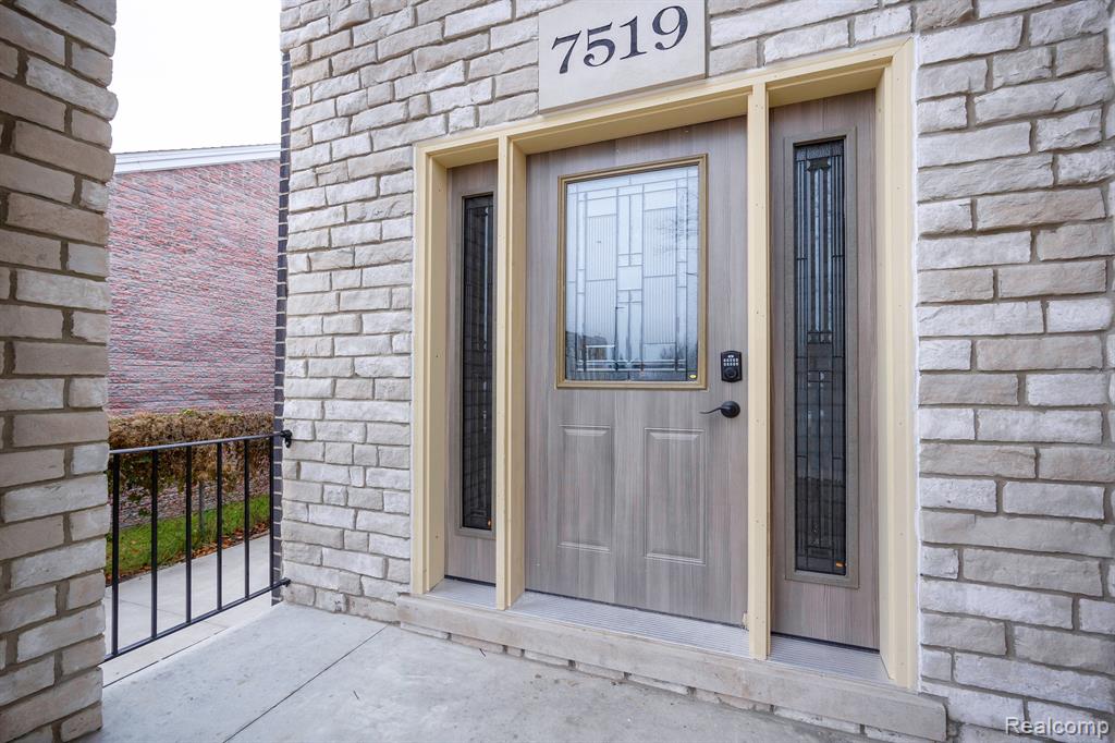 7519 Orchard Avenue, Dearborn, MI 48126 — Photo 4