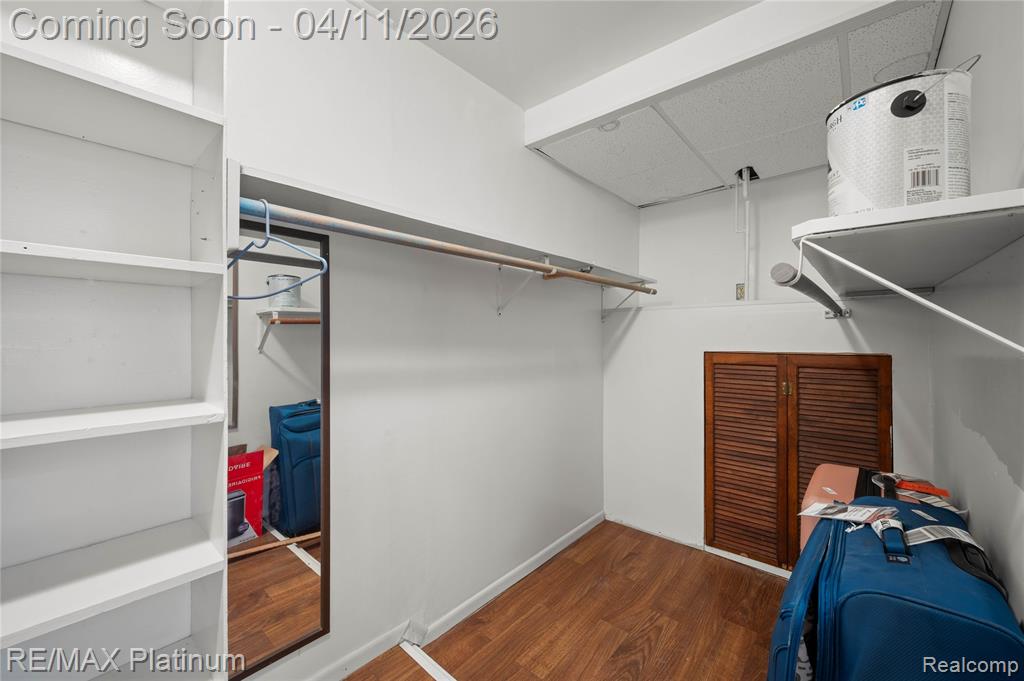 2454 N Middlebelt Road N, West Bloomfield, MI 48324 — Photo 42