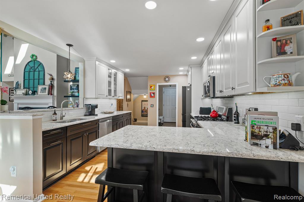 6240 Northridge Hills Drive, Brighton, MI 48116 — Photo 9