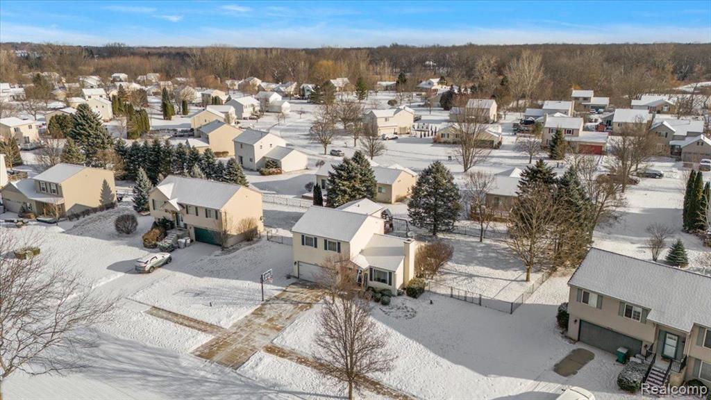 8958 SUNFLOWER, Whitmore Lake, MI 48189 — Photo 10
