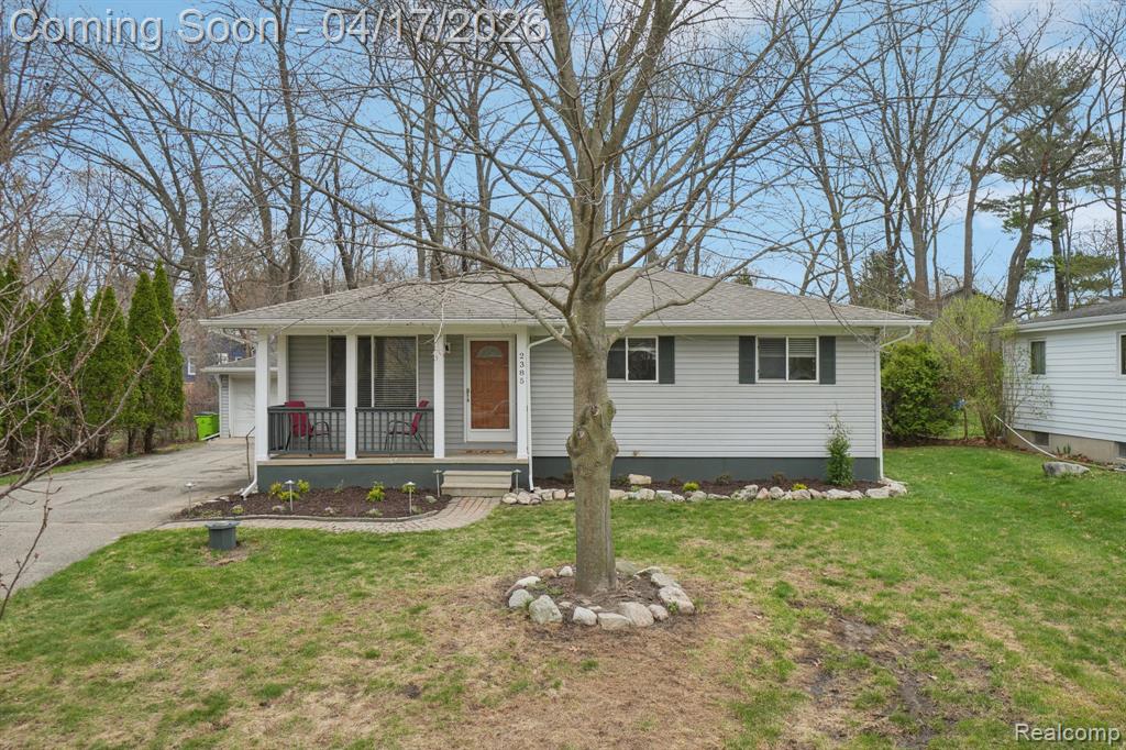 2385 Keith Road, West Bloomfield, MI 48324 — front exterior