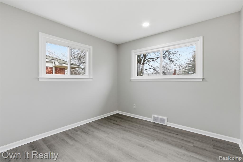 9101 Sioux, Redford, MI 48239 — Photo 12