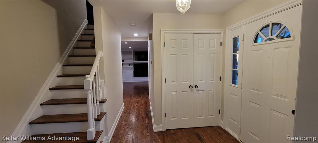 6951 Lee Crest Drive, West Bloomfield, MI — Photo 5