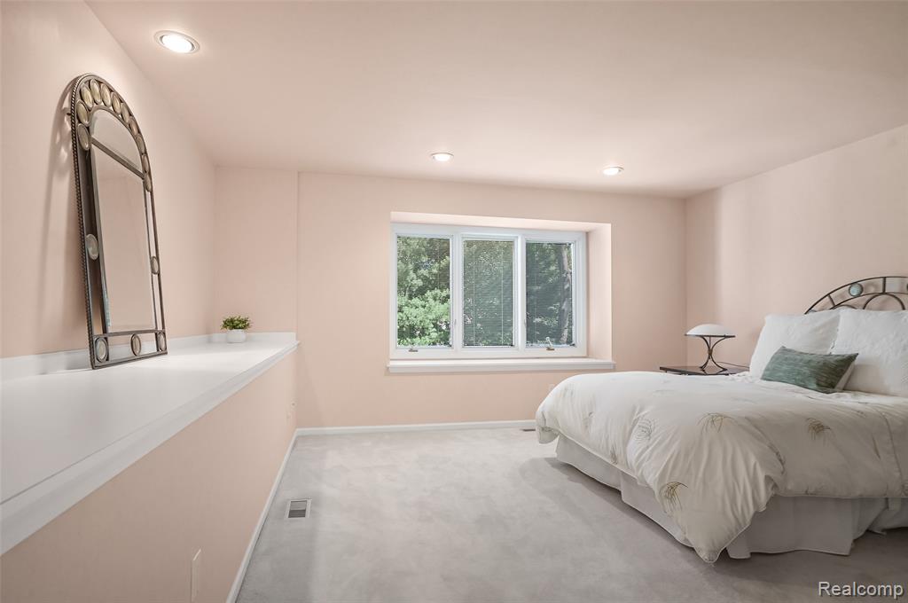 5575 Forman Drive, Bloomfield Hills, MI 48301 — Photo 39