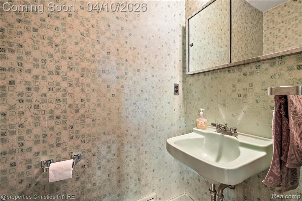 5753 Kilbrennan Road, Bloomfield Hills, MI 48301 — Photo 19