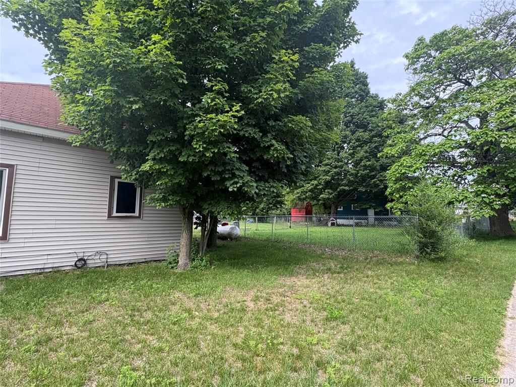 221 Alvin Street, Mesick, MI 49668 — Photo 8