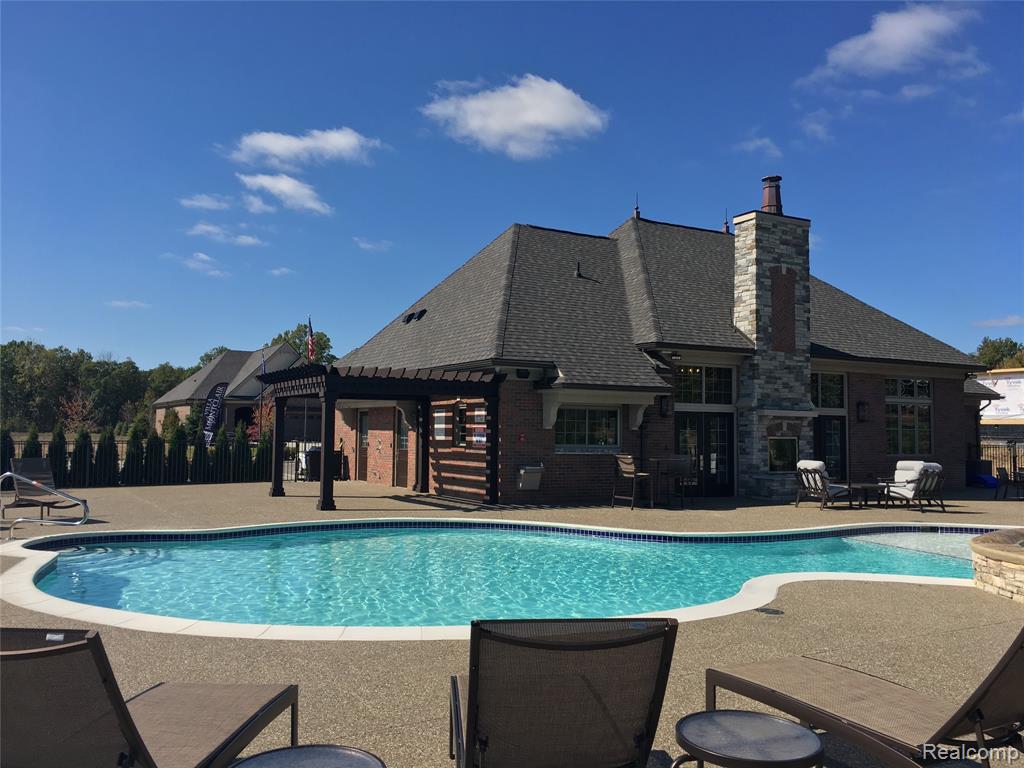 3955 Vendome Drive, Auburn Hills, MI 48326 — Photo 30