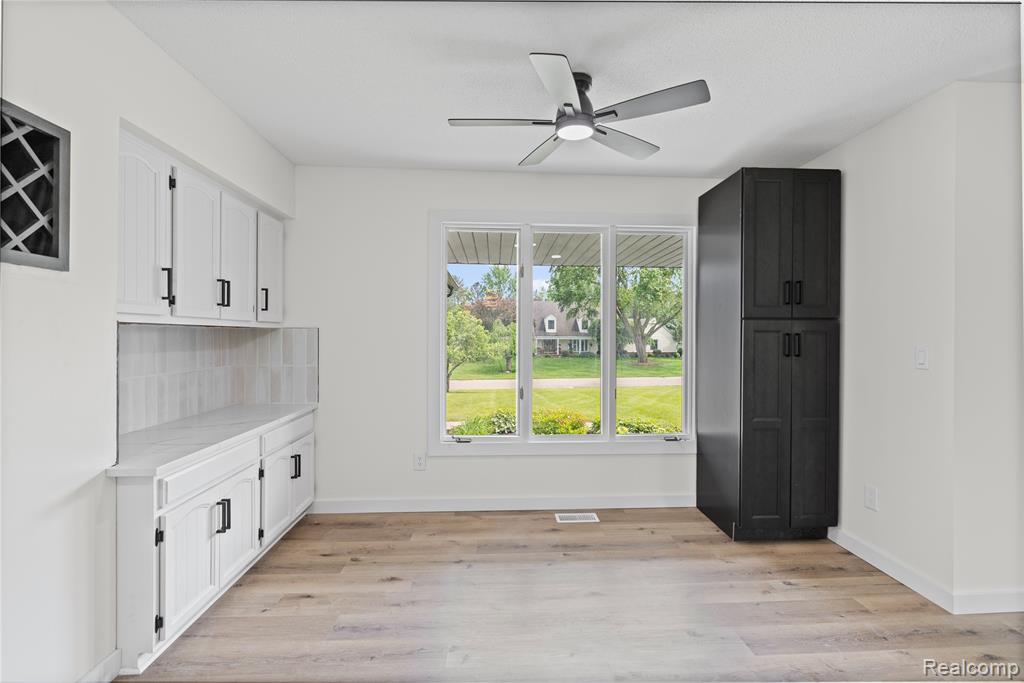 507 Charing Cross Drive, Grand Blanc, MI 48439 — Photo 32