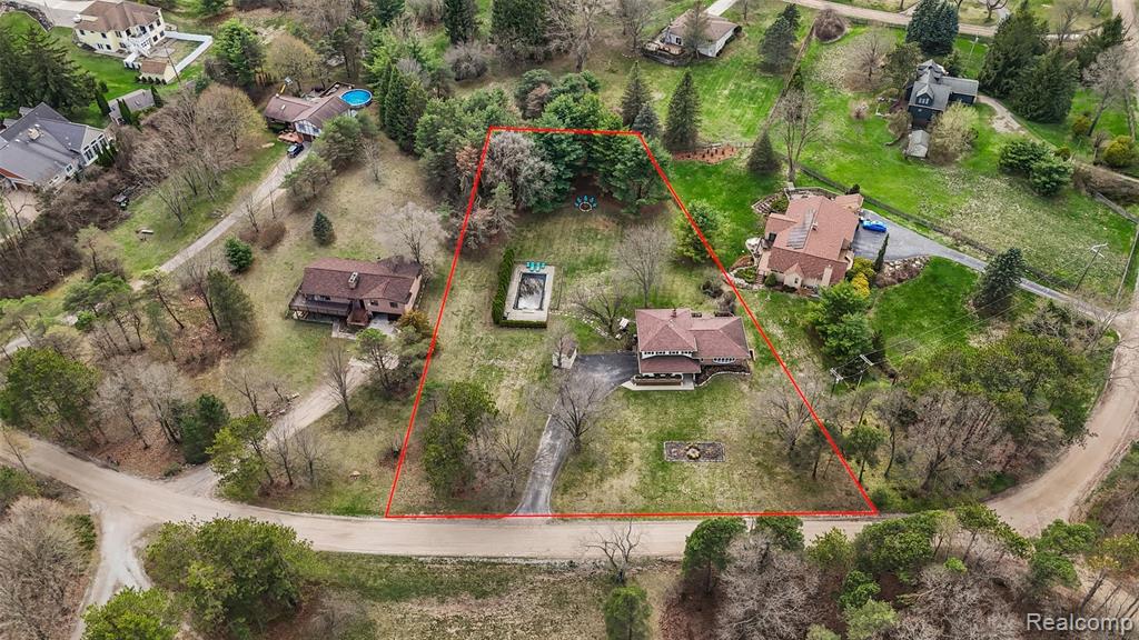 125 Cayuga Road, Lake Orion, MI 48362 — Photo 40