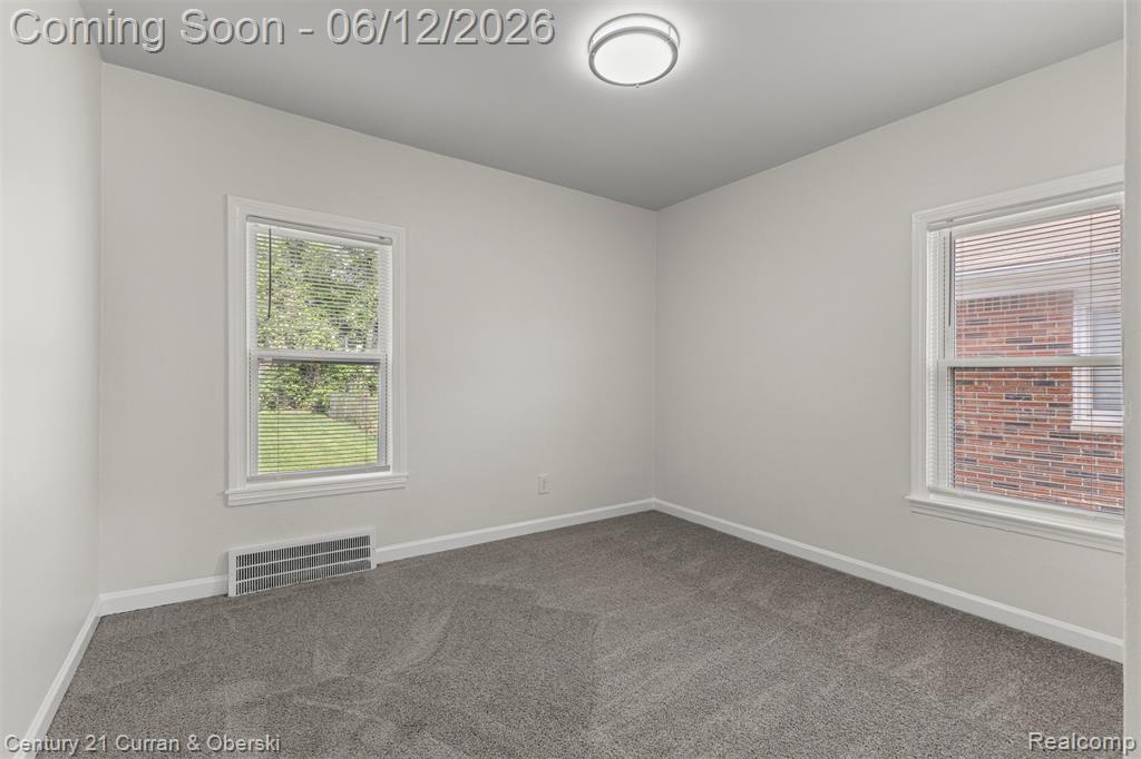6719 Parkland Street, Dearborn Heights, MI 48127 — Photo 14