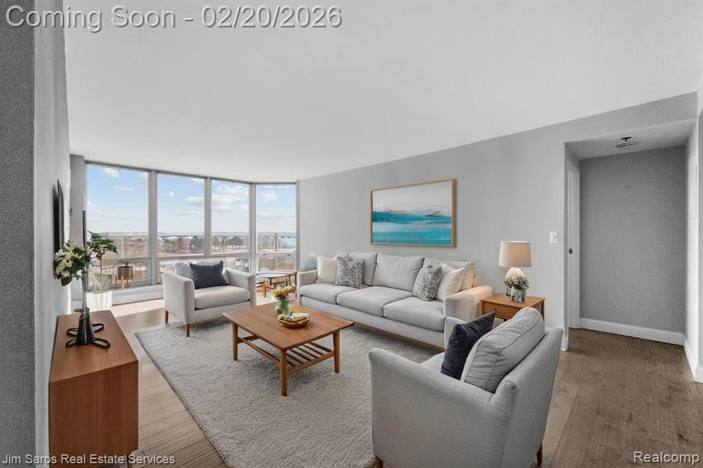 250 E Harbortown Drive, 607, Detroit, MI 48207 — Photo 5