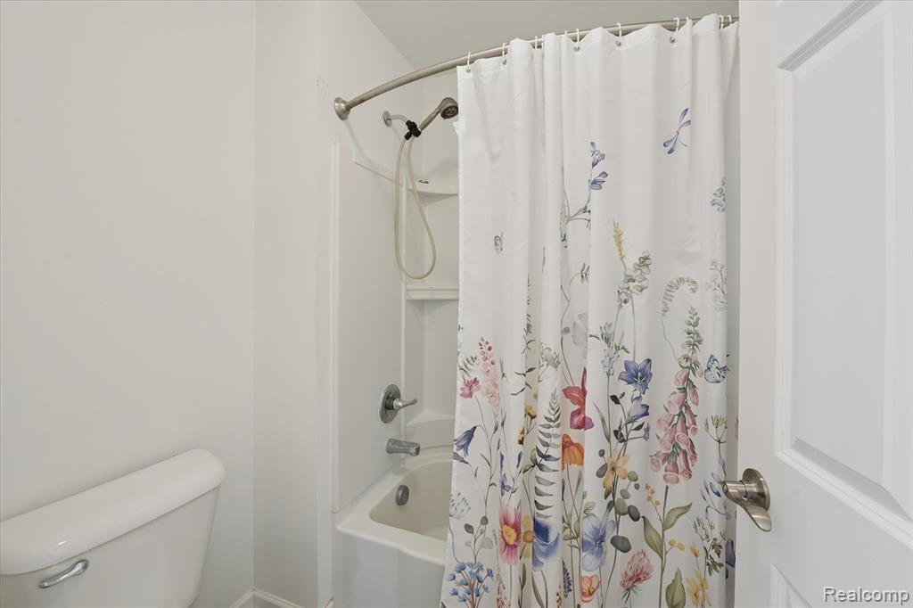 1928 Frances Way, Ypsilanti, MI 48198 — Photo 29