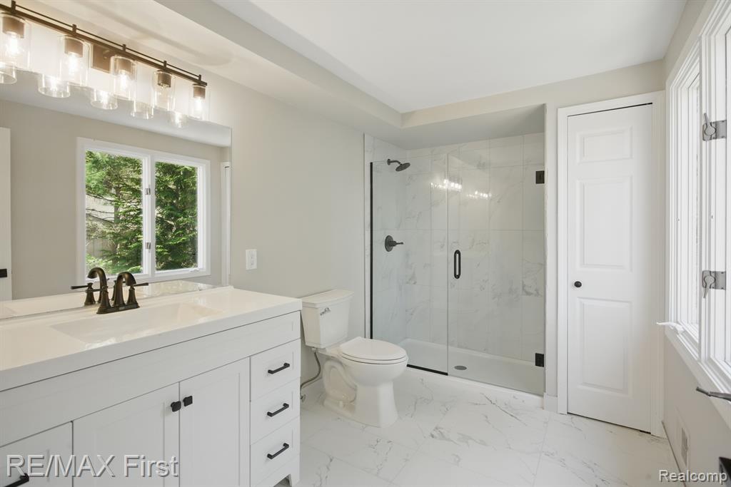 6620 RED CEDAR Lane, West Bloomfield, MI 48324 — Photo 32