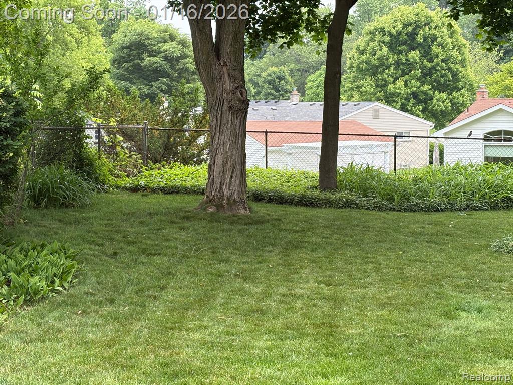 946 Novi Street, Northville, MI 48167 — Photo 23