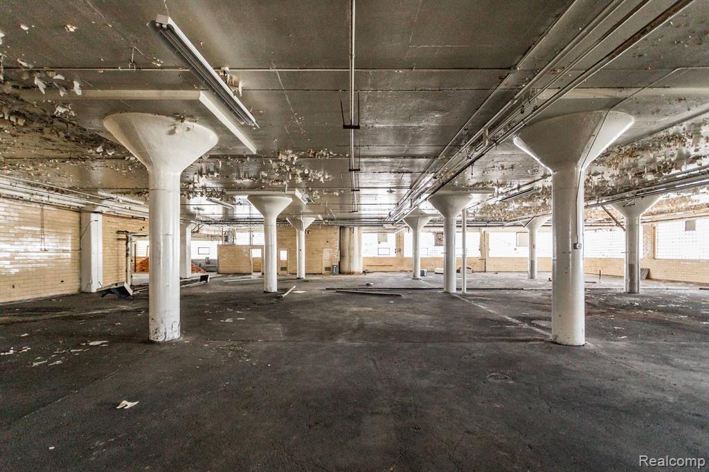 2600 E Grand Boulevard, Detroit, MI 48211 — Photo 15